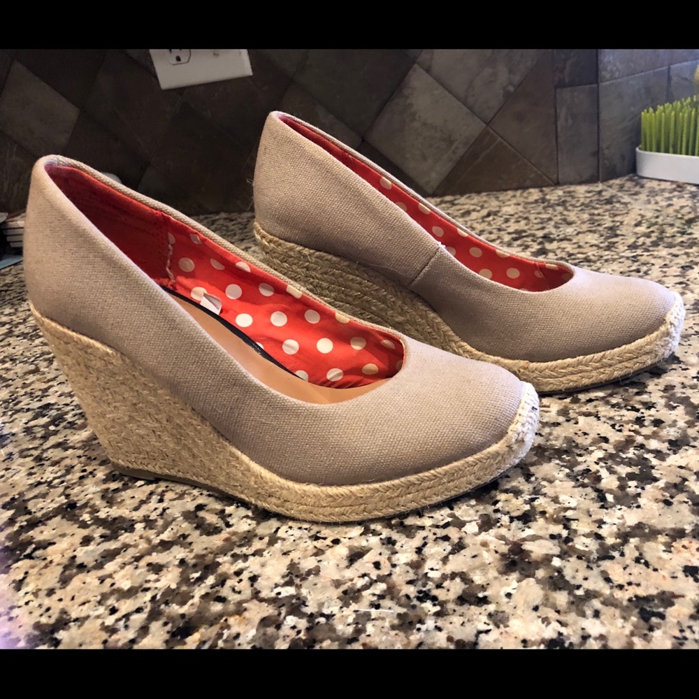Perfect Spring & Summer wedge❤️❤️❤️ NWOT